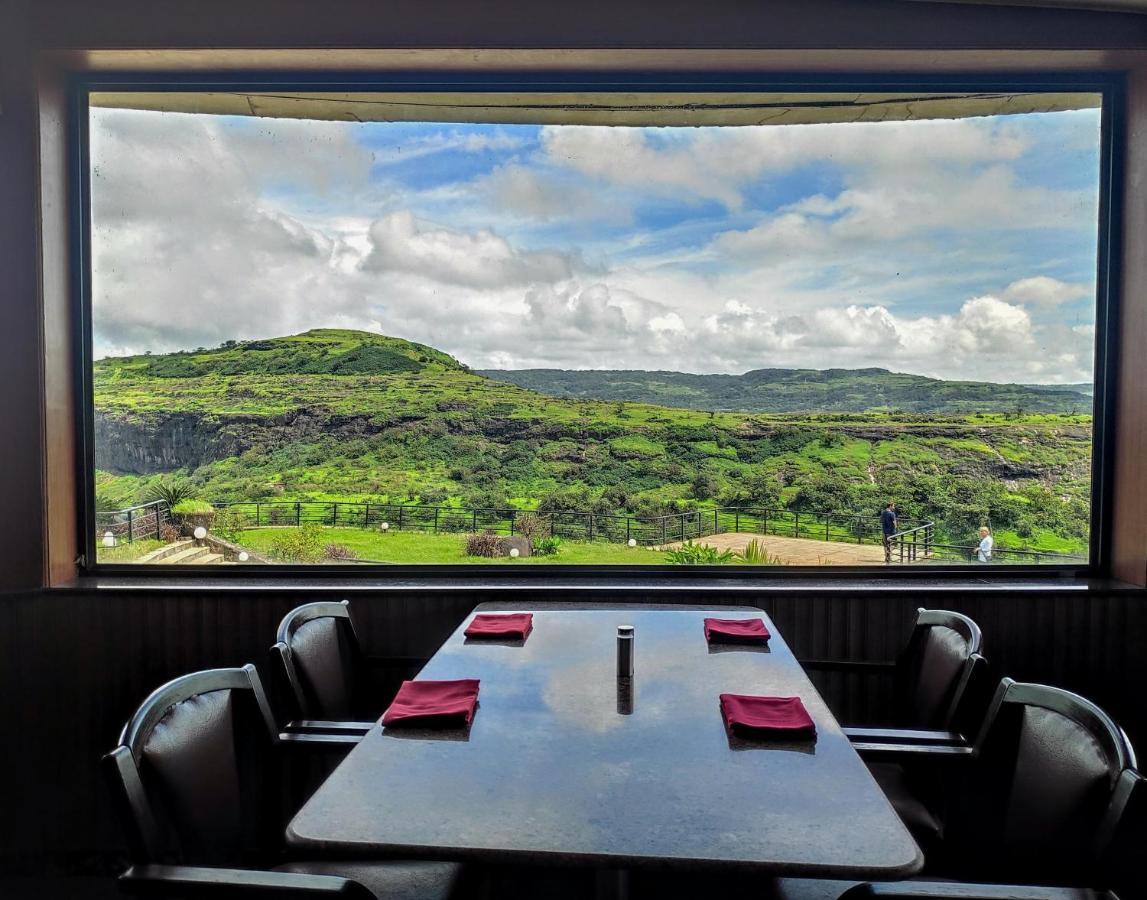 Upper Deck Resort - Stay And Relax At The Highest Peak Lonavala Eksteriør bilde