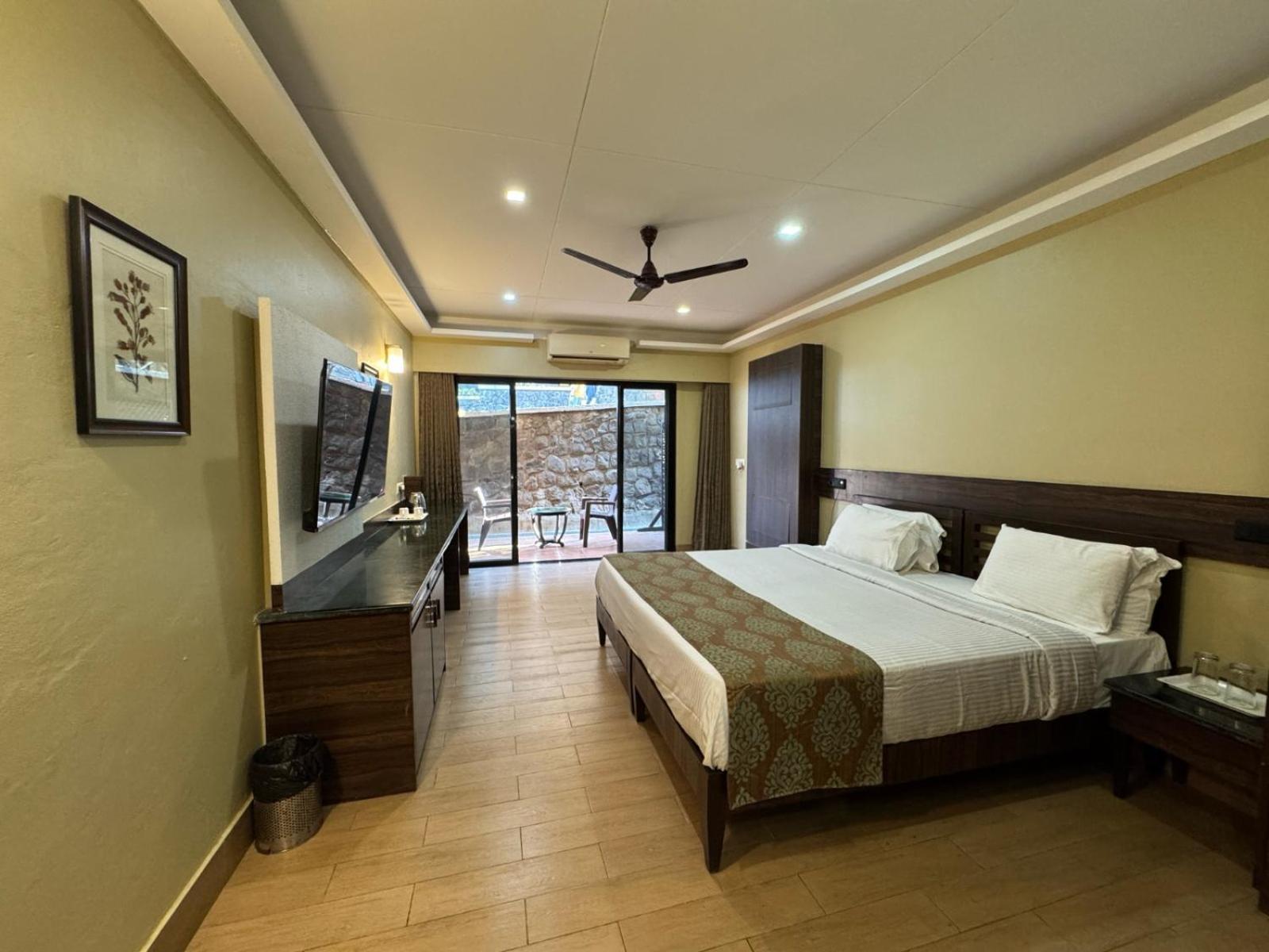 Upper Deck Resort - Stay And Relax At The Highest Peak Lonavala Eksteriør bilde