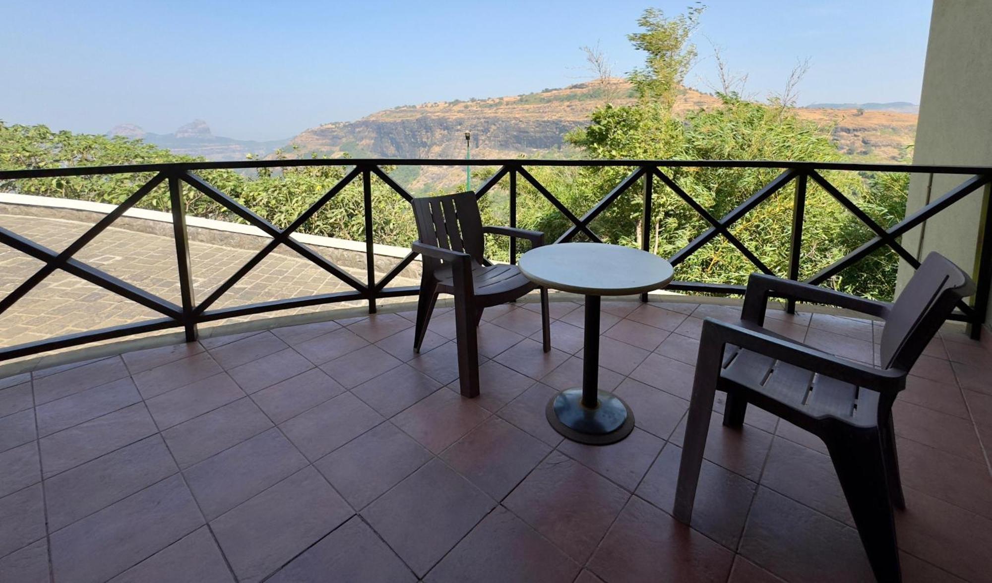 Upper Deck Resort - Stay And Relax At The Highest Peak Lonavala Eksteriør bilde