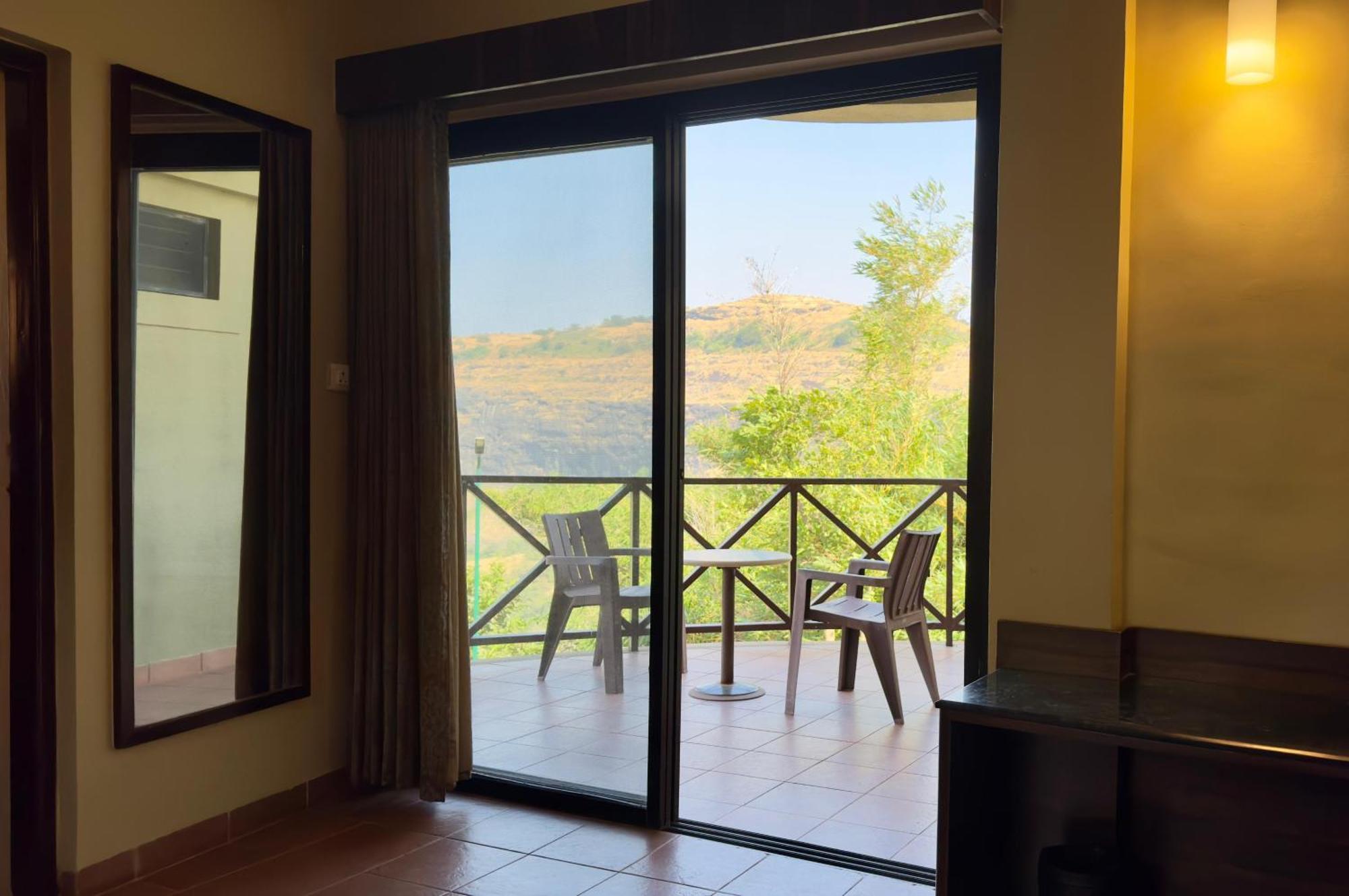 Upper Deck Resort - Stay And Relax At The Highest Peak Lonavala Eksteriør bilde
